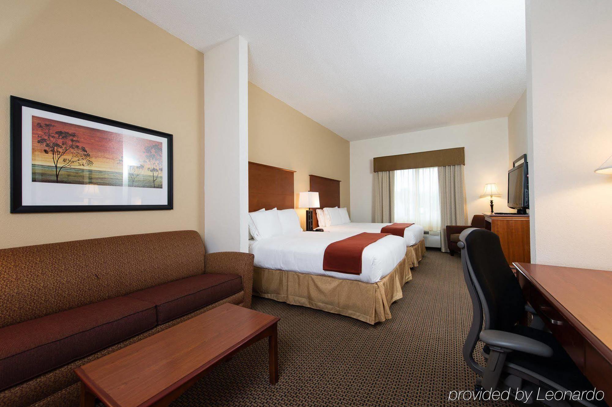 Holiday Express & Columbia-i-26 @ Harbison Blvd By Ihg Hotel Columbia
